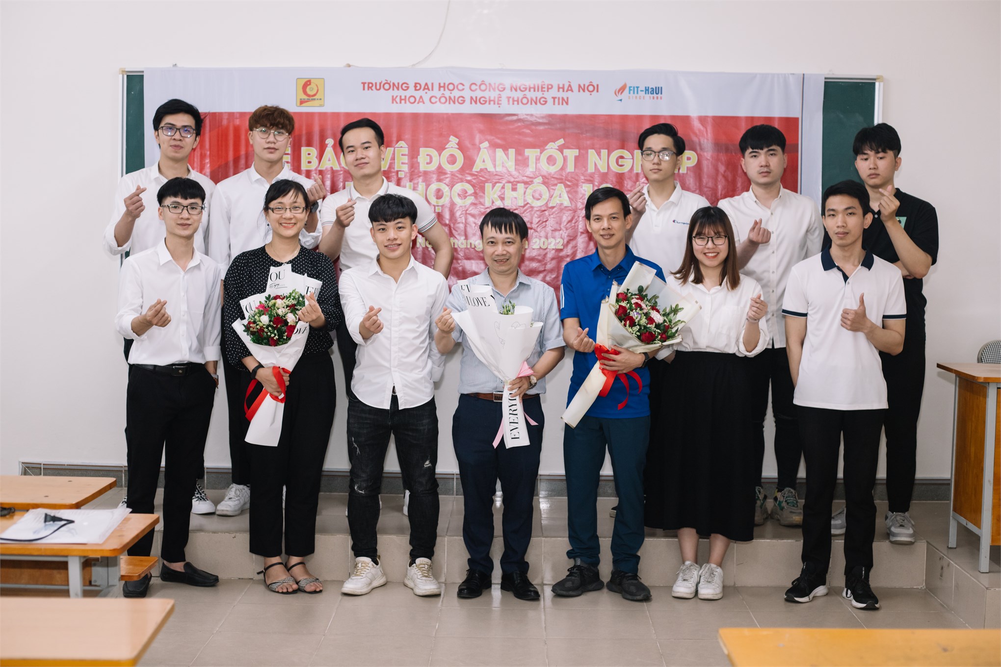 Lễ bảo vệ đồ án tốt nghiệp của sinh viên khóa 13 Khoa Công nghệ thông tin