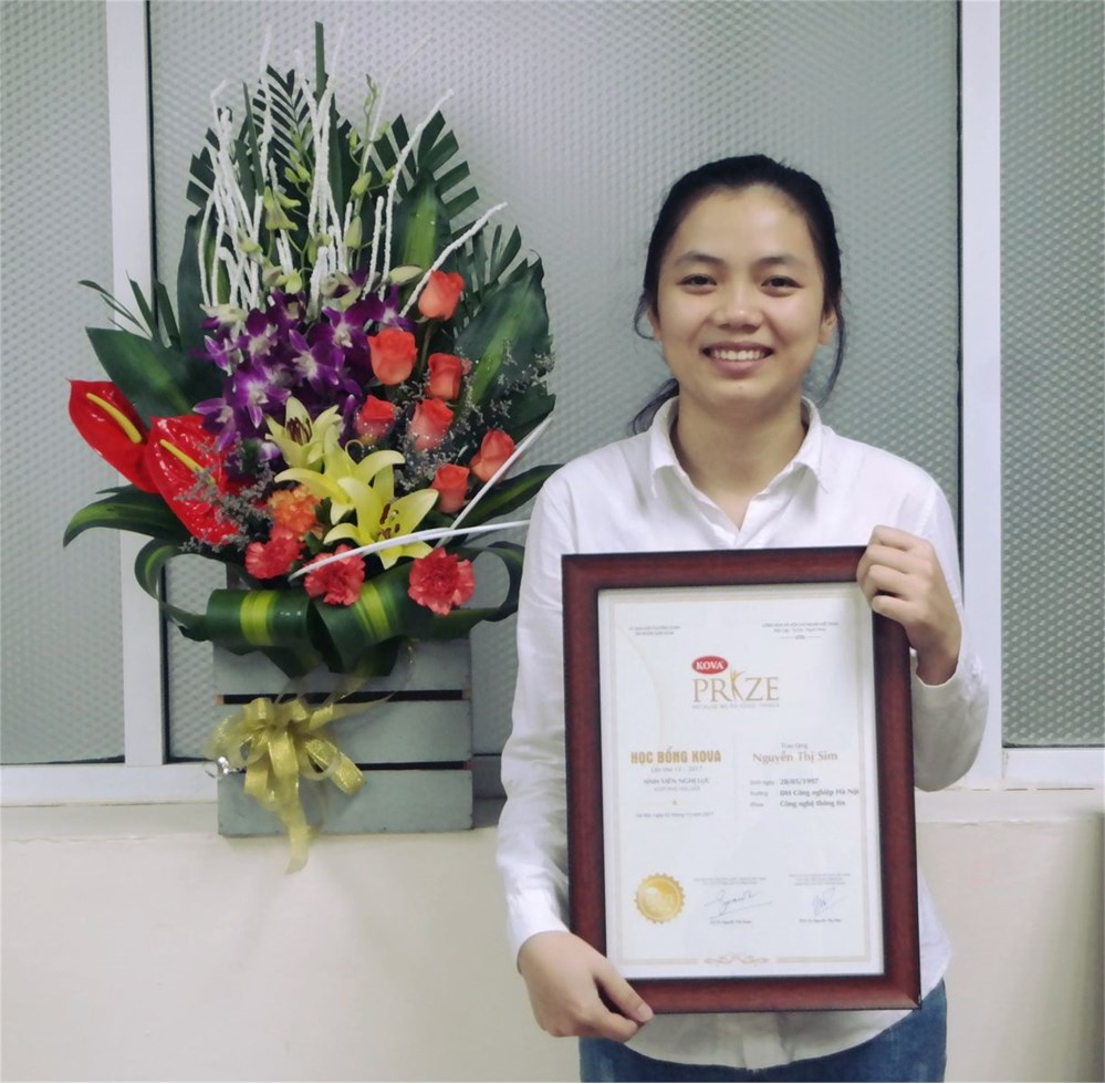 Sinh viên khoa Công nghệ thông tin vinh dự được nhận học bổng nghị lực - Kova