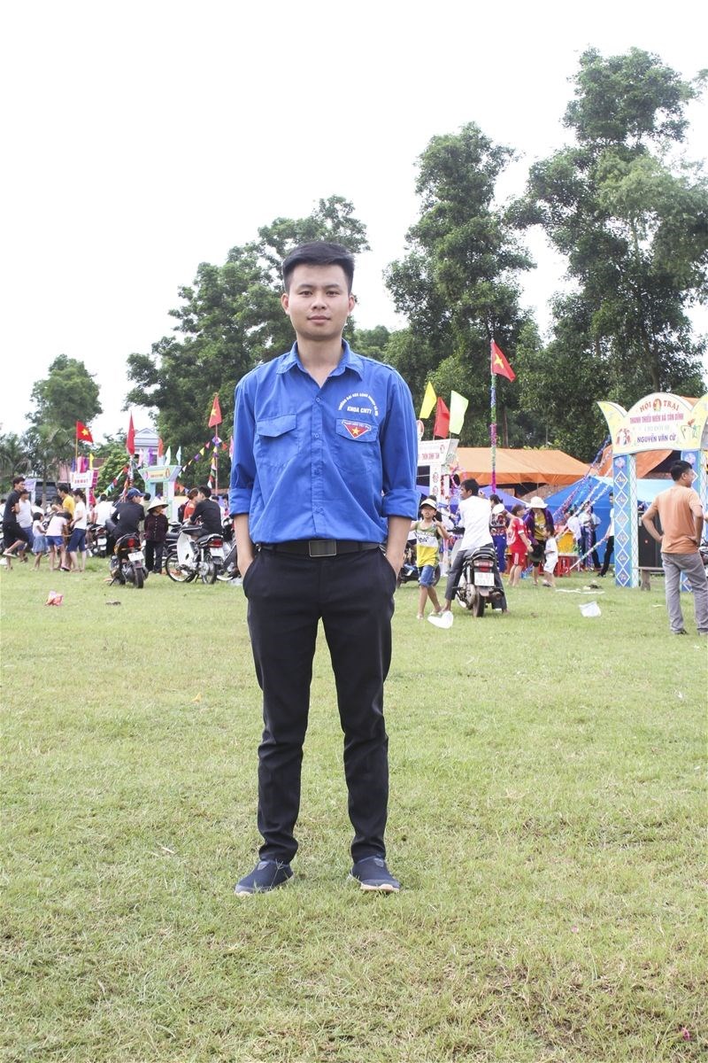 Gương sáng đội trưởng thanh niên tình nguyện