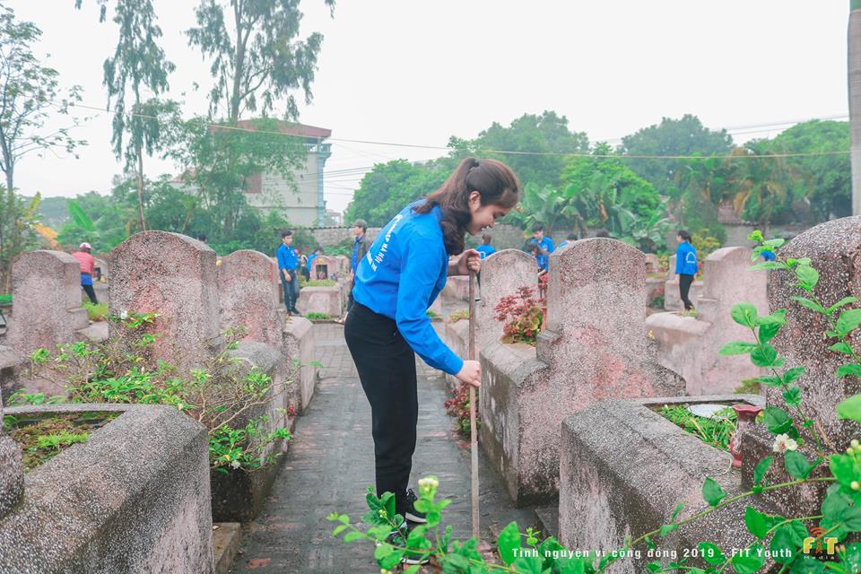 Tuổi trẻ khoa Công nghệ thông tin tình nguyện vì cuộc sống cộng đồng