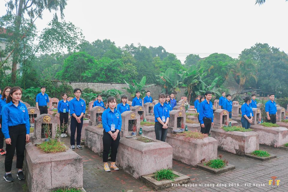 Tuổi trẻ khoa Công nghệ thông tin tình nguyện vì cuộc sống cộng đồng