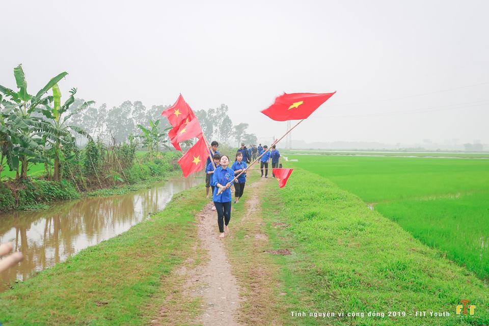 Tuổi trẻ khoa Công nghệ thông tin tình nguyện vì cuộc sống cộng đồng