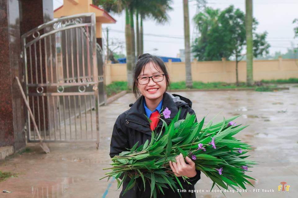 Tuổi trẻ khoa Công nghệ thông tin tình nguyện vì cuộc sống cộng đồng