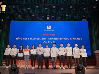 Trao giải Sinh viên nghiên cứu khoa học Năm 2020