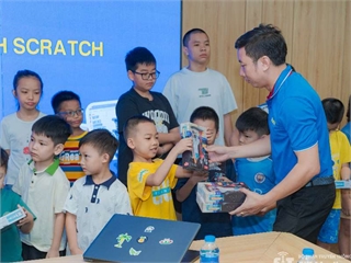 Khai giảng lớp học thử miễn phí Robotic và Lập trình Scratch