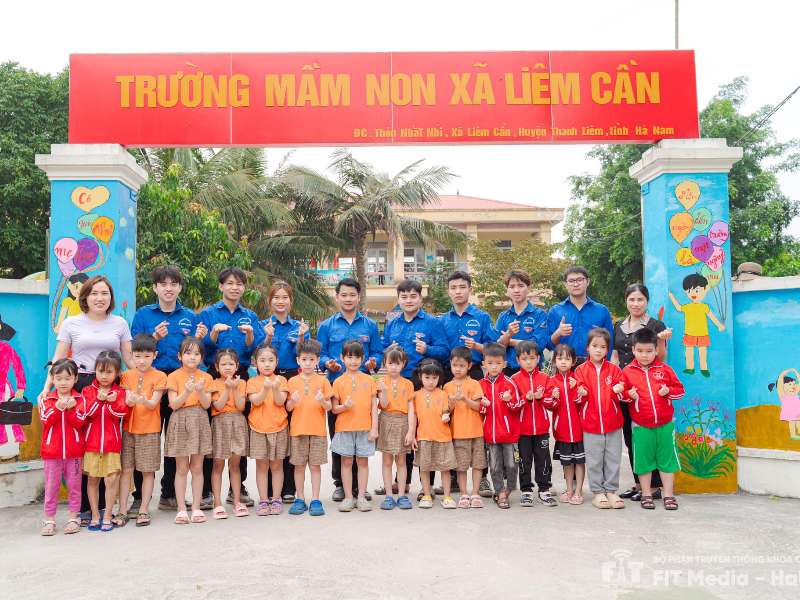 Sinh viên khoa Công nghệ thông tin đạt "Gương mặt trẻ tiêu biểu" năm 2023