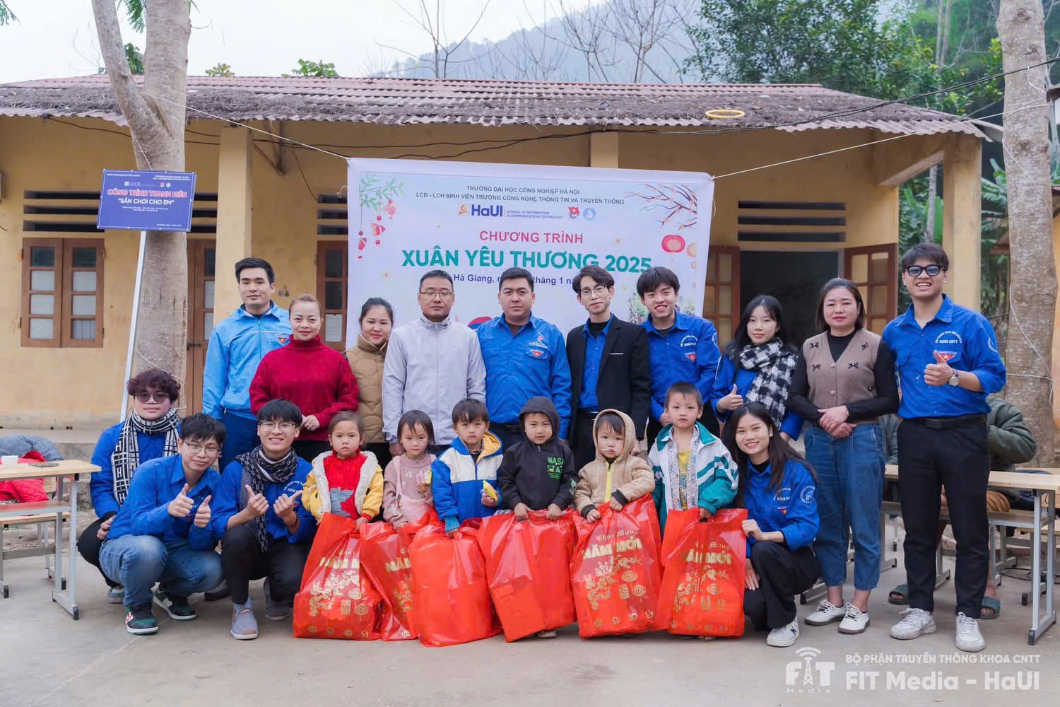 Mùa xuân tại mảnh đất Hà Giang: Hành trình lan tỏa yêu thương.