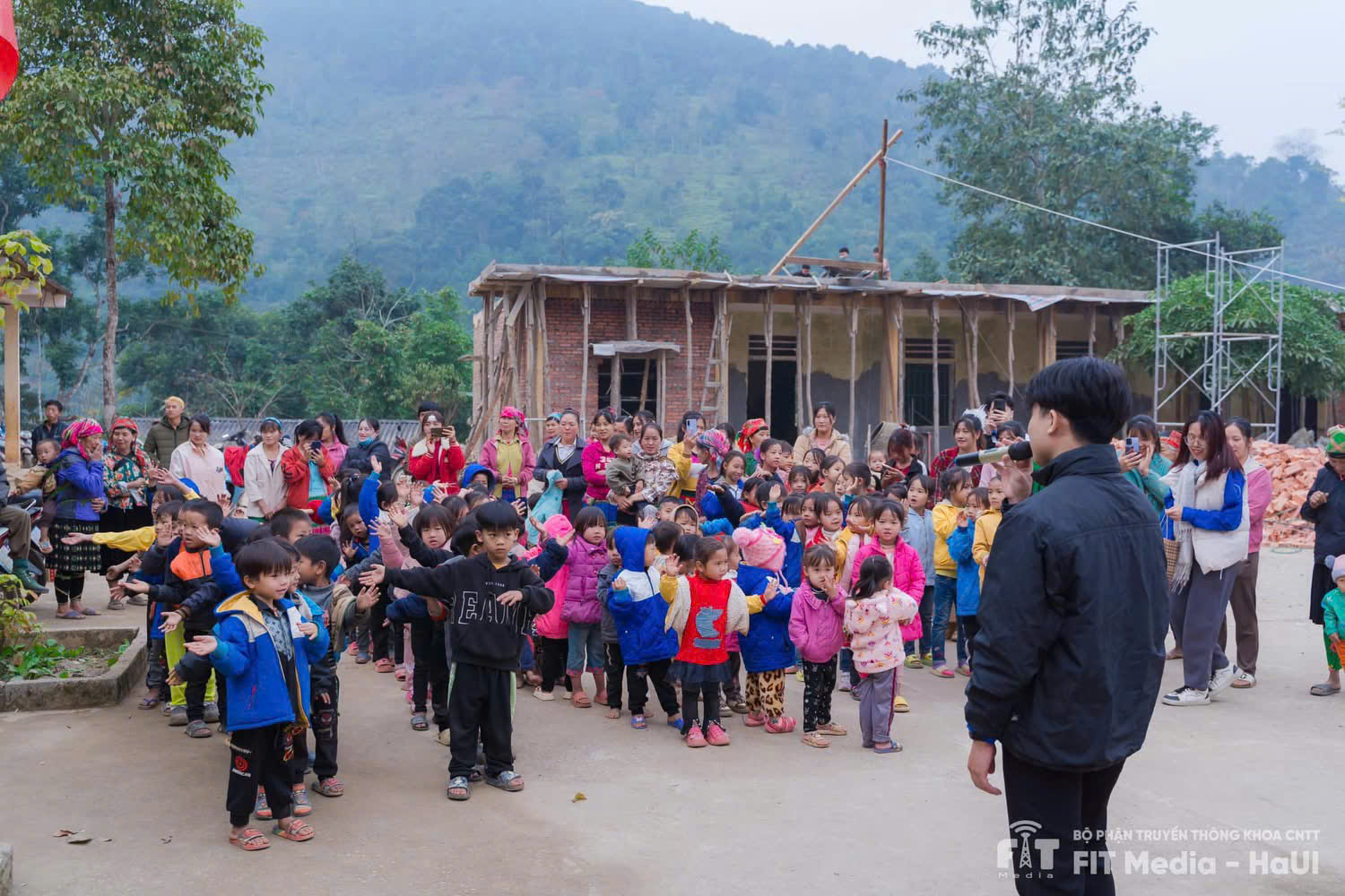 Mùa xuân tại mảnh đất Hà Giang: Hành trình lan tỏa yêu thương.