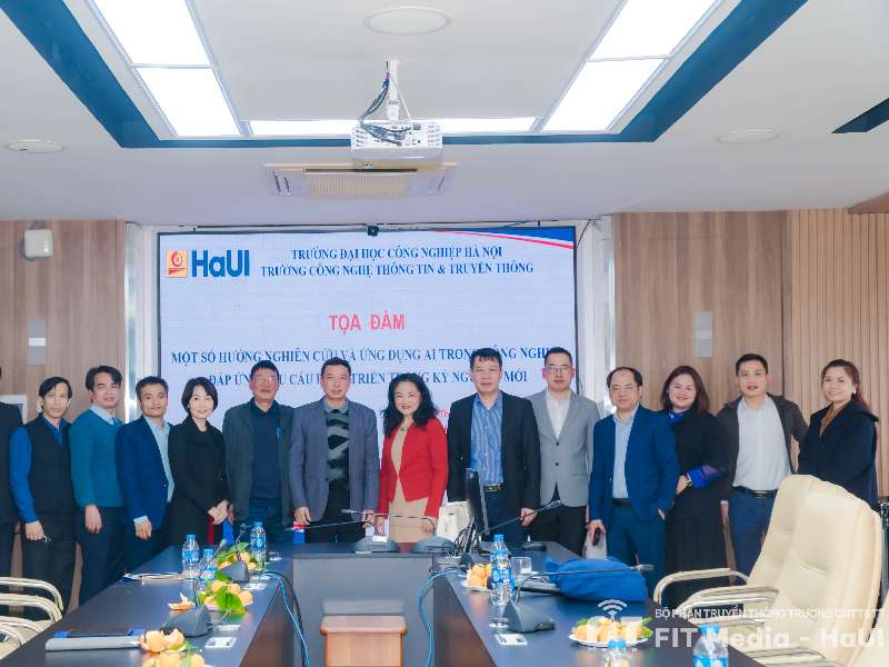 Tọa đàm "Một số hướng nghiên cứu và ứng dụng AI trong công nghiệp đáp ứng yêu cầu phát triển trong kỷ nguyên mới" - Nắm bắt tương lai công nghệ 4.0