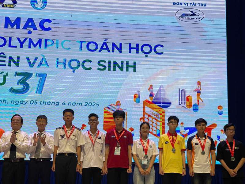 Tỏa sáng tài năng Toán học: Hai sinh viên Khoa Khoa học máy tính giành giải Olympic Toán toàn quốc tại Kỳ thi Olympic Toán toàn quốc năm 2025