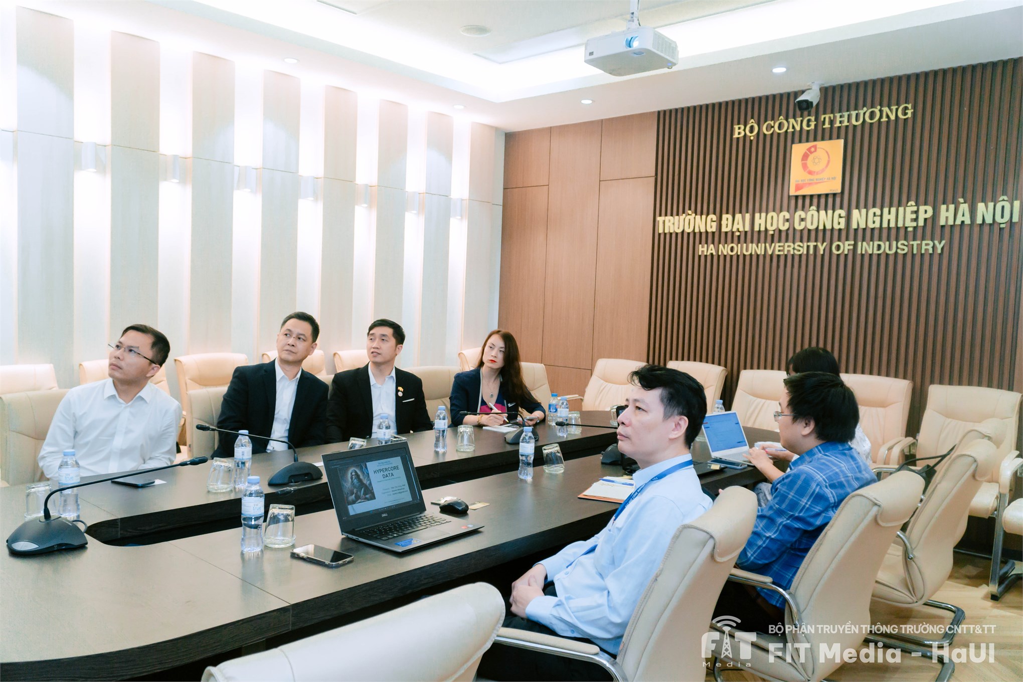 SICT mở rộng hợp tác Quốc tế: Chào đón đoàn Doanh nghiệp Công nghệ cao Thâm Quyến