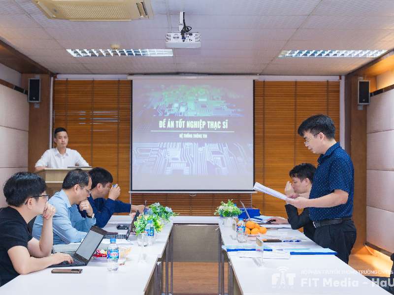 Bảo vệ đề án thạc sĩ ngành Hệ thống thông tin K13.2 đợt 1