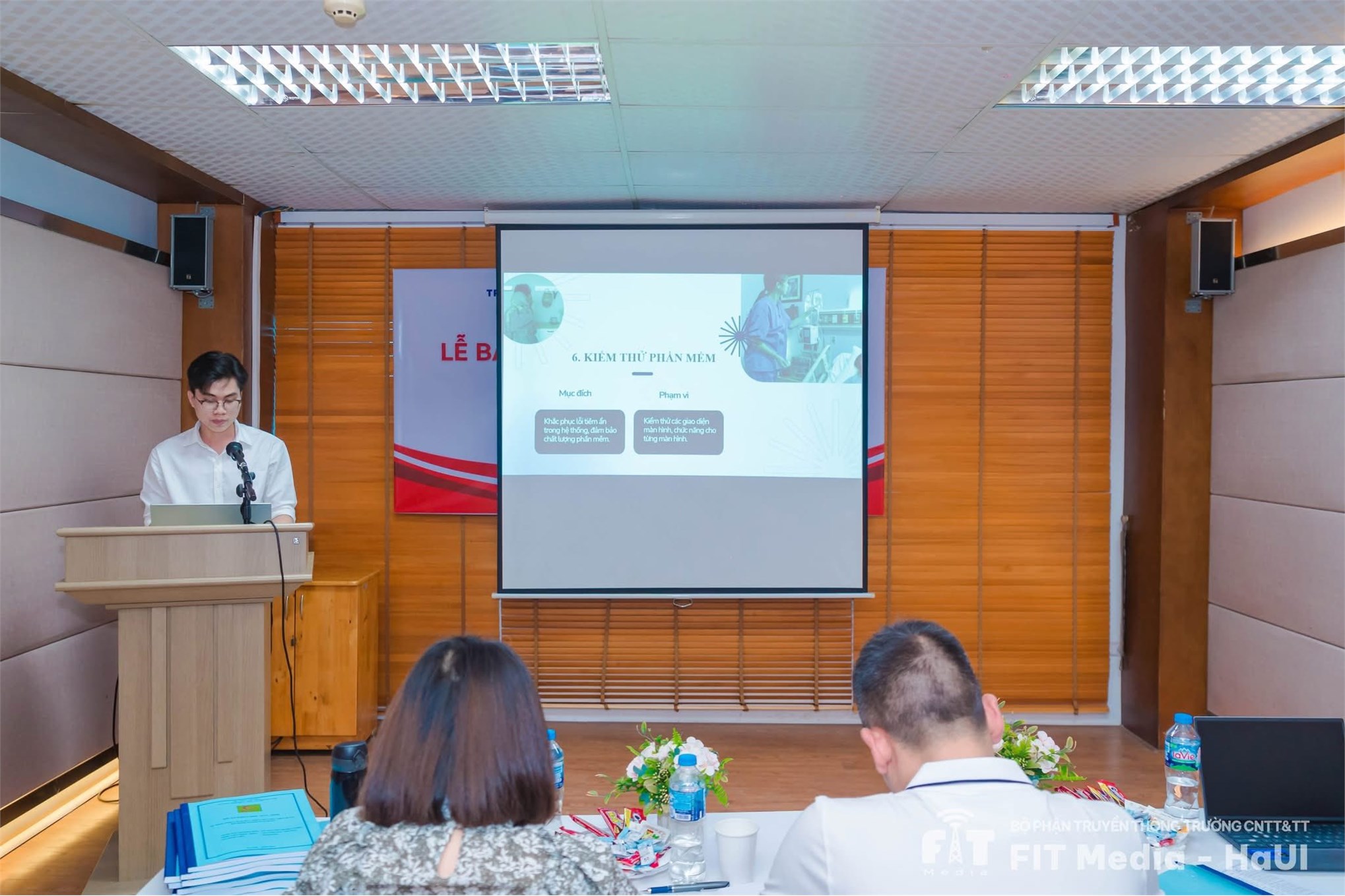 Lễ bảo vệ Đồ án tốt nghiệp hệ Đại học chính quy khóa 16 : Khép lại hành trình thanh xuân, mở ra chân trời mới