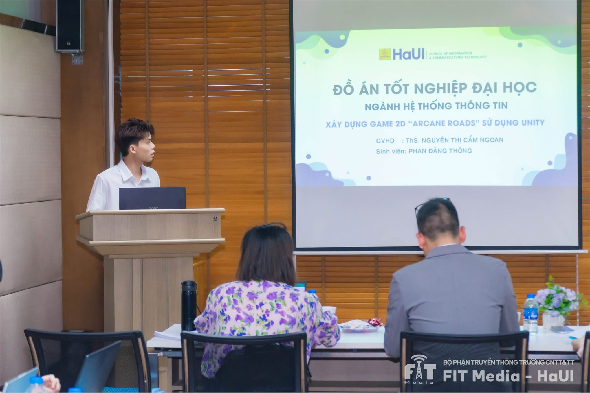 Lễ bảo vệ Đồ án tốt nghiệp hệ Đại học chính quy khóa 16 : Khép lại hành trình thanh xuân, mở ra chân trời mới