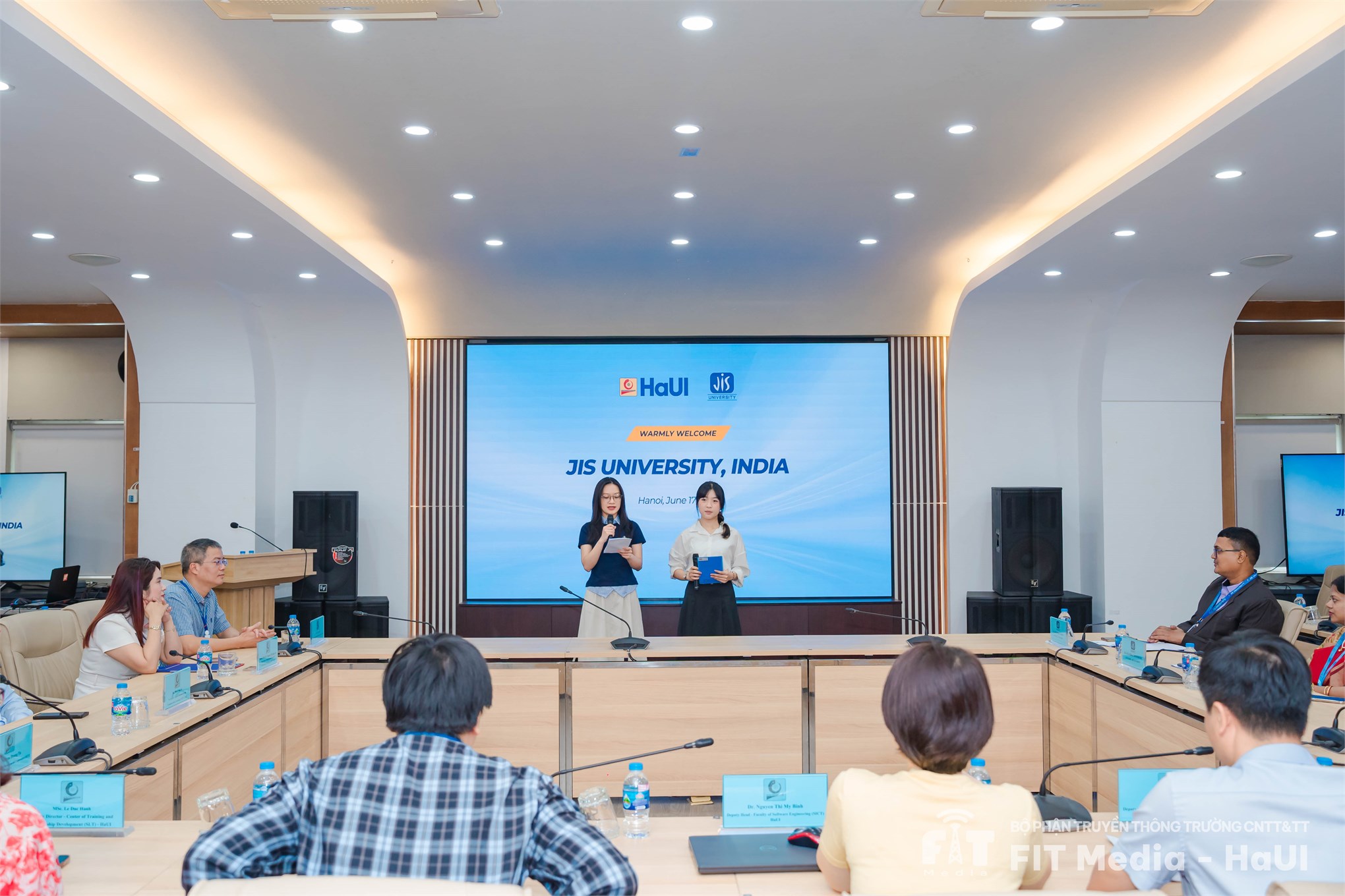 Chào đón đoàn công tác Trường Đại học JIS, Ấn Độ tham gia chương trình trao đổi sinh viên với Trường Đại học Công nghiệp Hà Nội