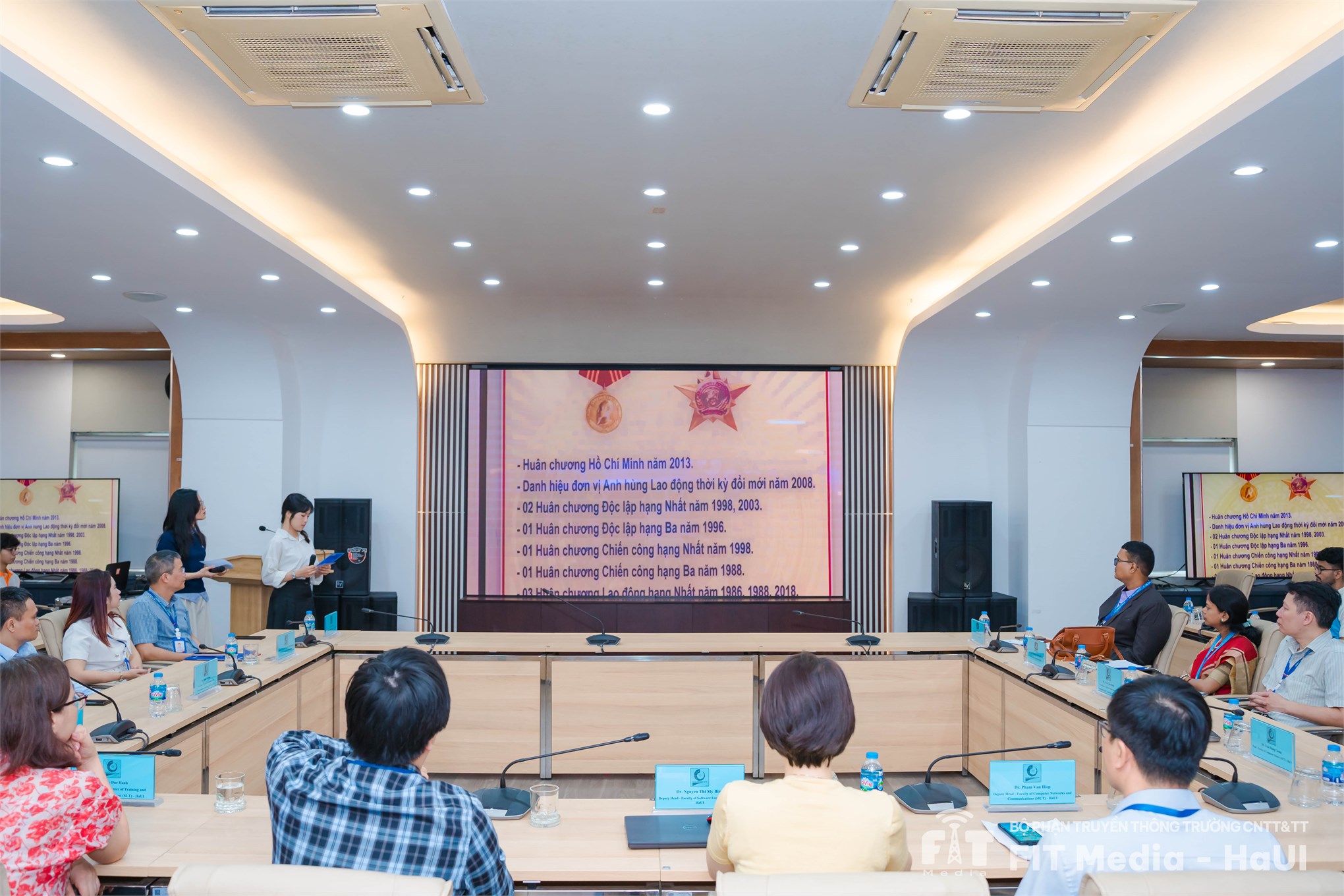Chào đón đoàn công tác Trường Đại học JIS, Ấn Độ tham gia chương trình trao đổi sinh viên với Trường Đại học Công nghiệp Hà Nội