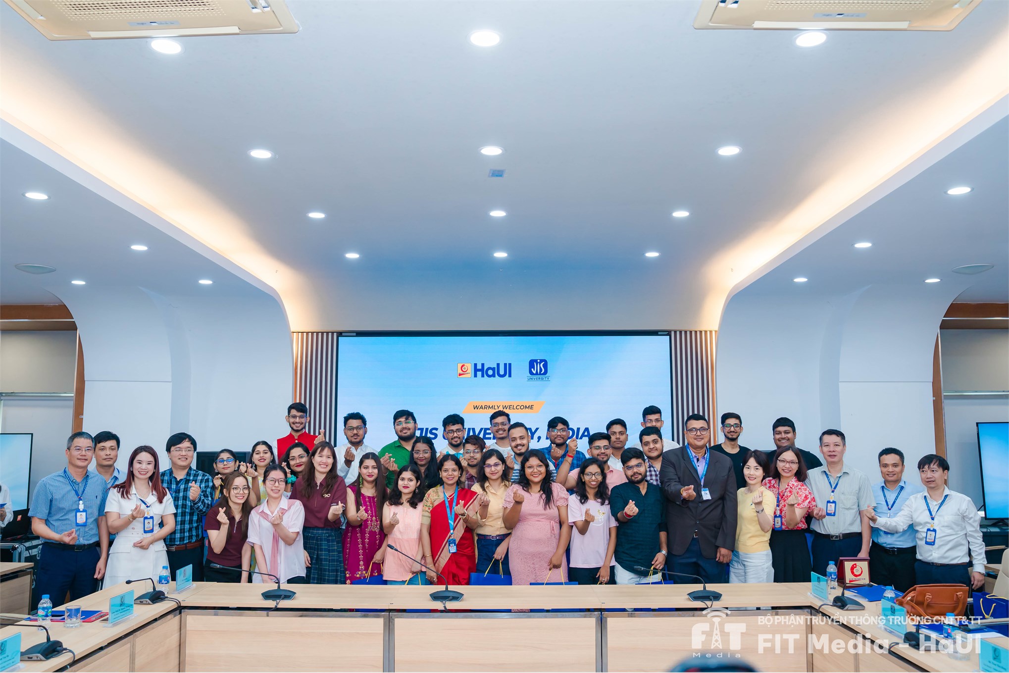 Chào đón đoàn công tác Trường Đại học JIS, Ấn Độ tham gia chương trình trao đổi sinh viên với Trường Đại học Công nghiệp Hà Nội