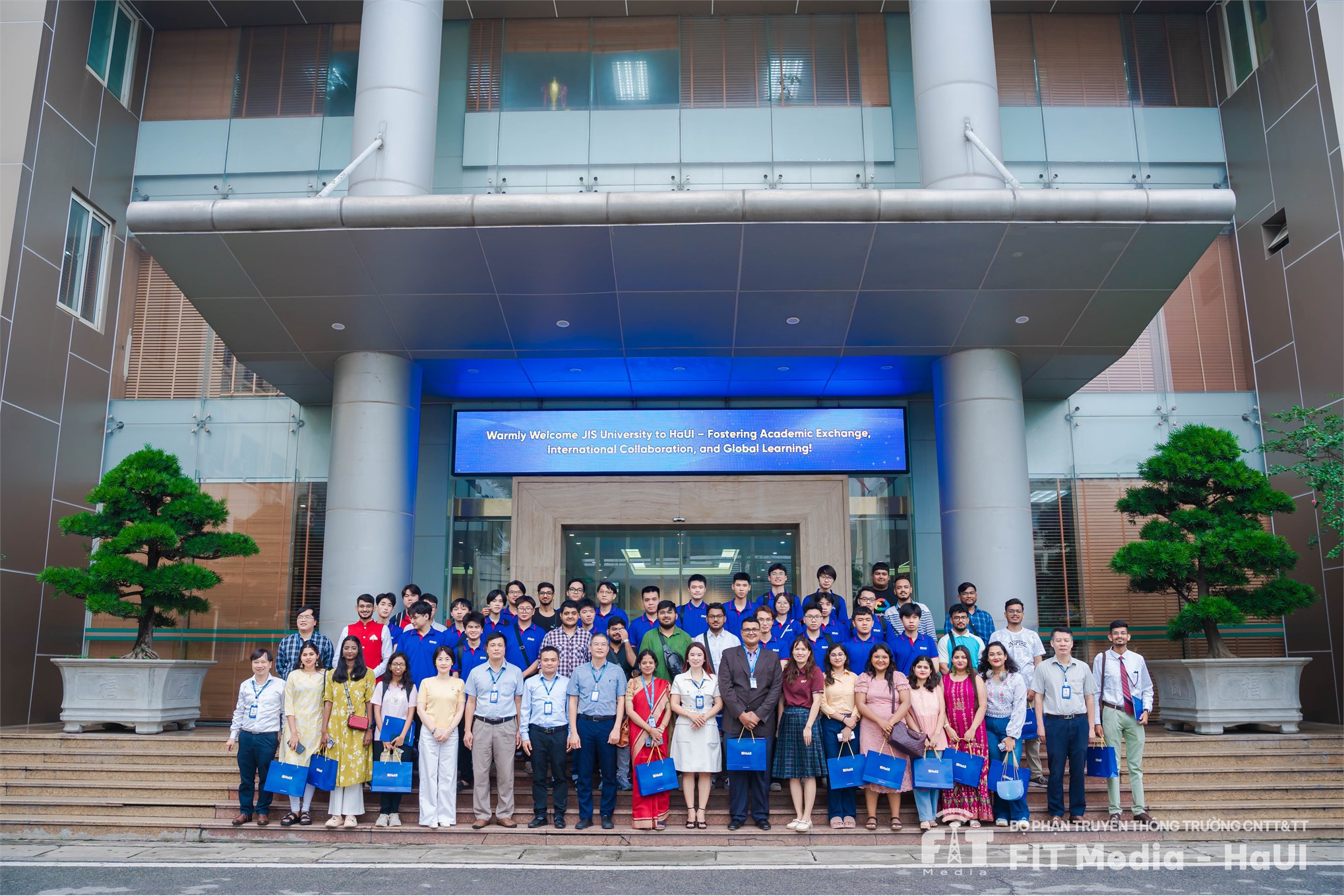 Chào đón đoàn công tác Trường Đại học JIS, Ấn Độ tham gia chương trình trao đổi sinh viên với Trường Đại học Công nghiệp Hà Nội