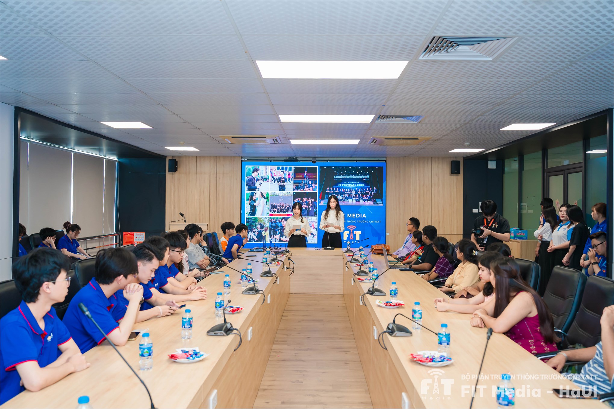 Giao lưu ấn tượng giữa sinh viên trường Đại học JIS (Ấn Độ) và sinh viên trường SICT - HaUI