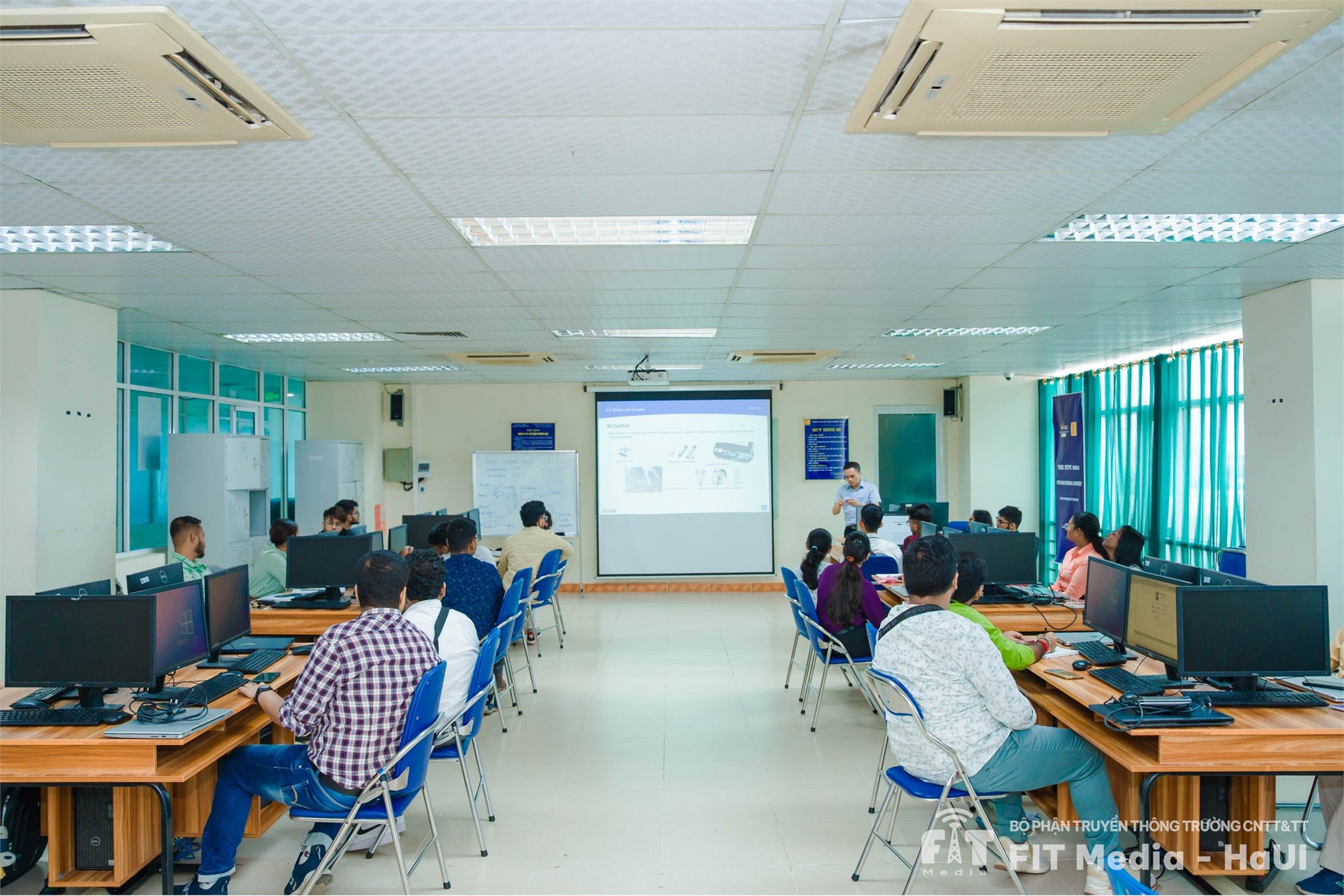 Kết nối tri thức toàn cầu – Giao lưu học thuật quốc tế giàu ý nghĩa
