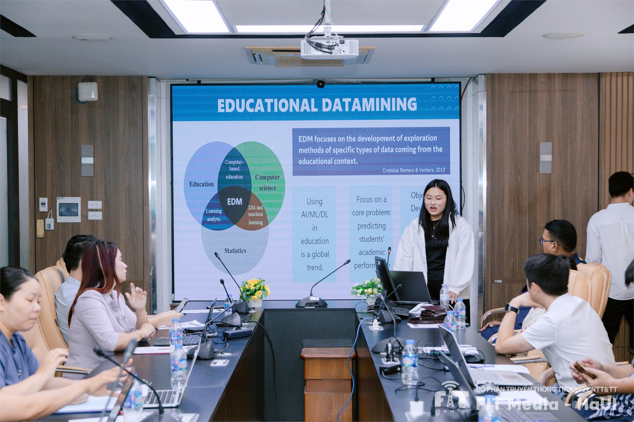 Hội thảo khoa học Quốc tế - Các mô hình Trí tuệ nhân tạo lai và Ứng dụng