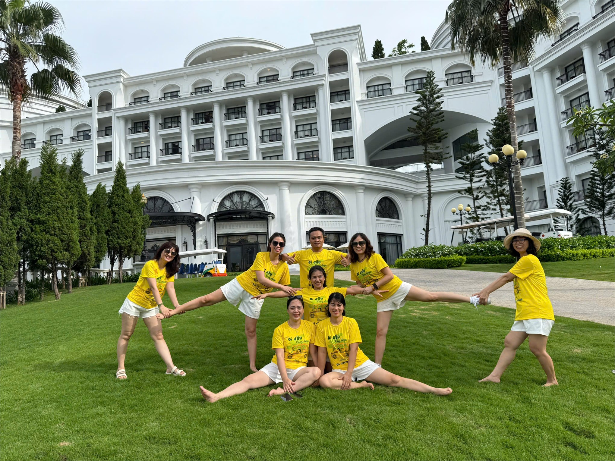 CHUYẾN THĂM QUAN NGHĨ DƯỠNG TẠI VINPERAL HẠ LONG - HÀNH TRÌNH ĐÁNG NHỚ – KHI TẬP THỂ SICT (HAUI)CÙNG NHAU GẮN KẾT