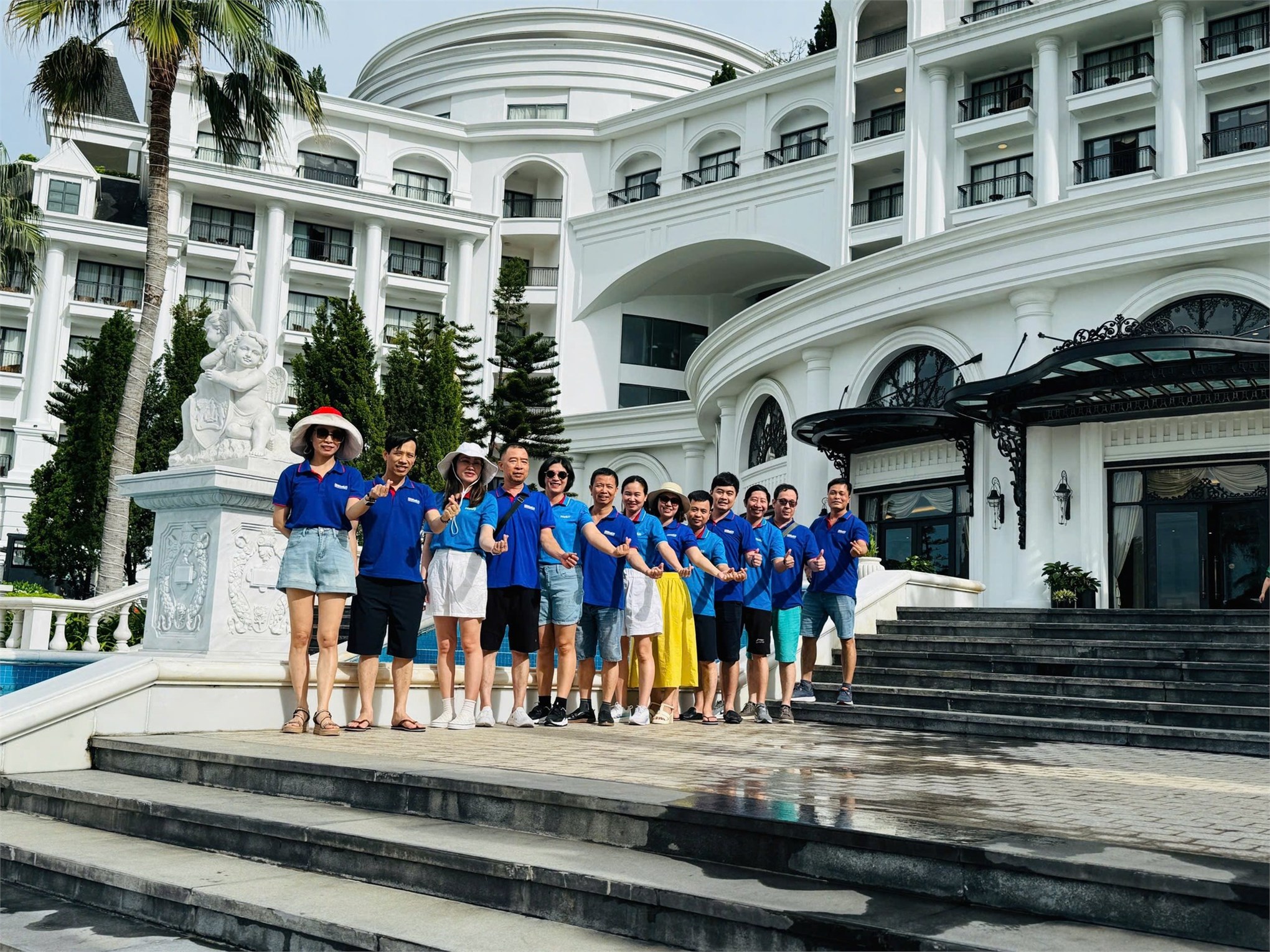 CHUYẾN THĂM QUAN NGHỈ DƯỠNG TẠI VINPERAL HẠ LONG - HÀNH TRÌNH ĐÁNG NHỚ – KHI TẬP THỂ SICT (HAUI)CÙNG NHAU GẮN KẾT