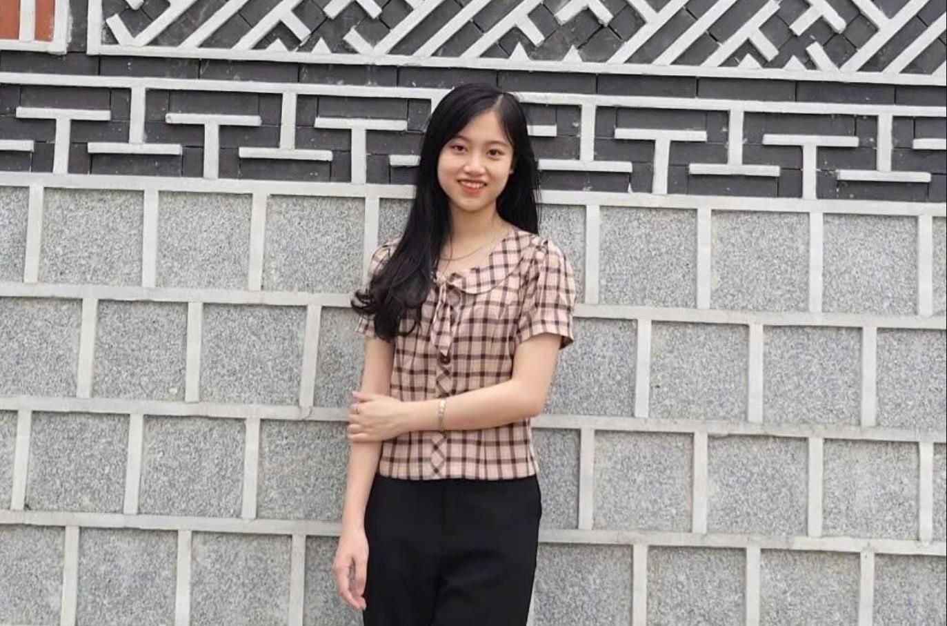 Nguyễn Trang Nhung – Nữ sinh Hệ thống thông tin xuất sắc, vững vàng tri thức – kiên định tương lai