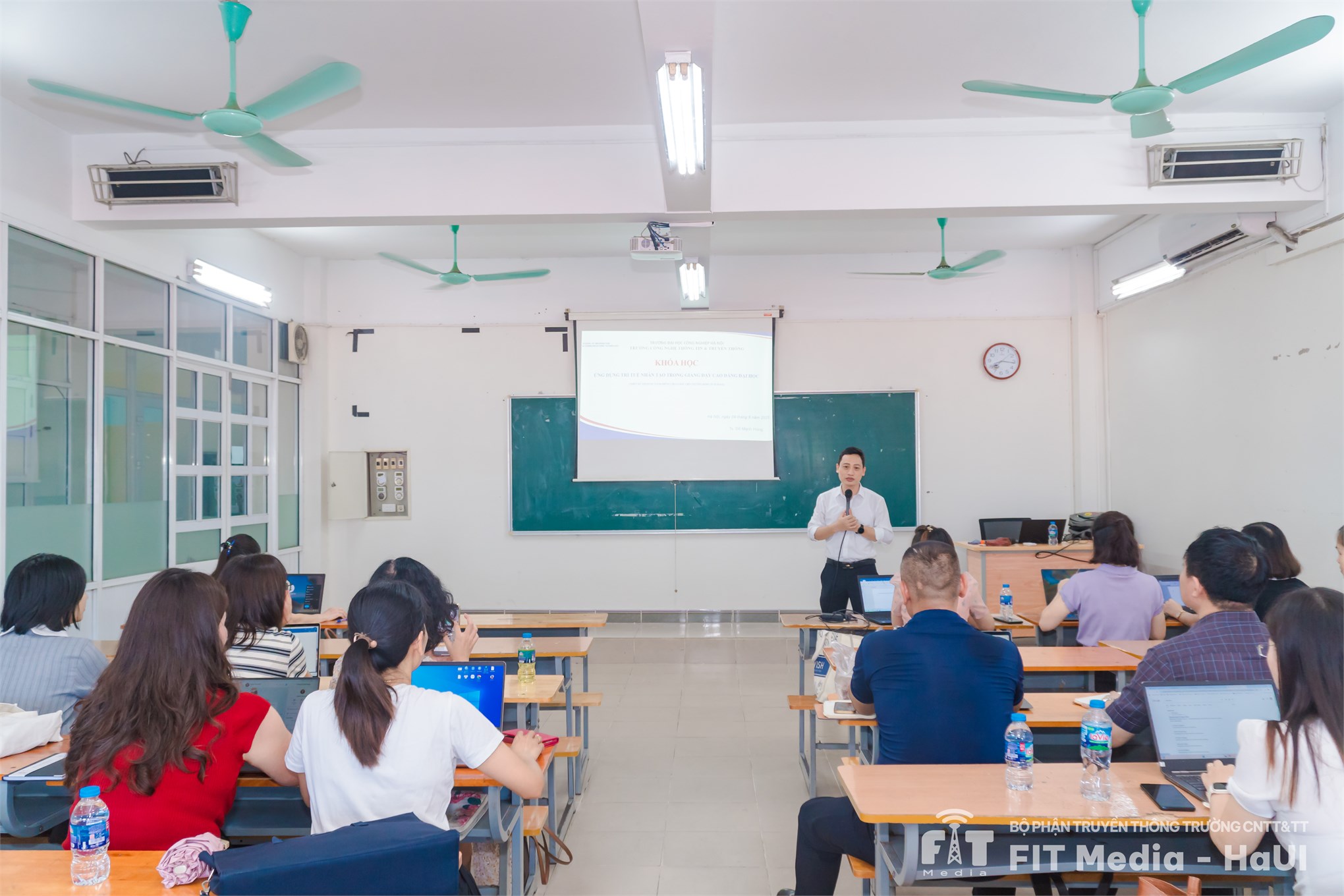 Khóa bồi dưỡng chuyên đề: “Ứng dụng trí tuệ nhân tạo trong giảng dạy bậc cao đẳng và đại học”