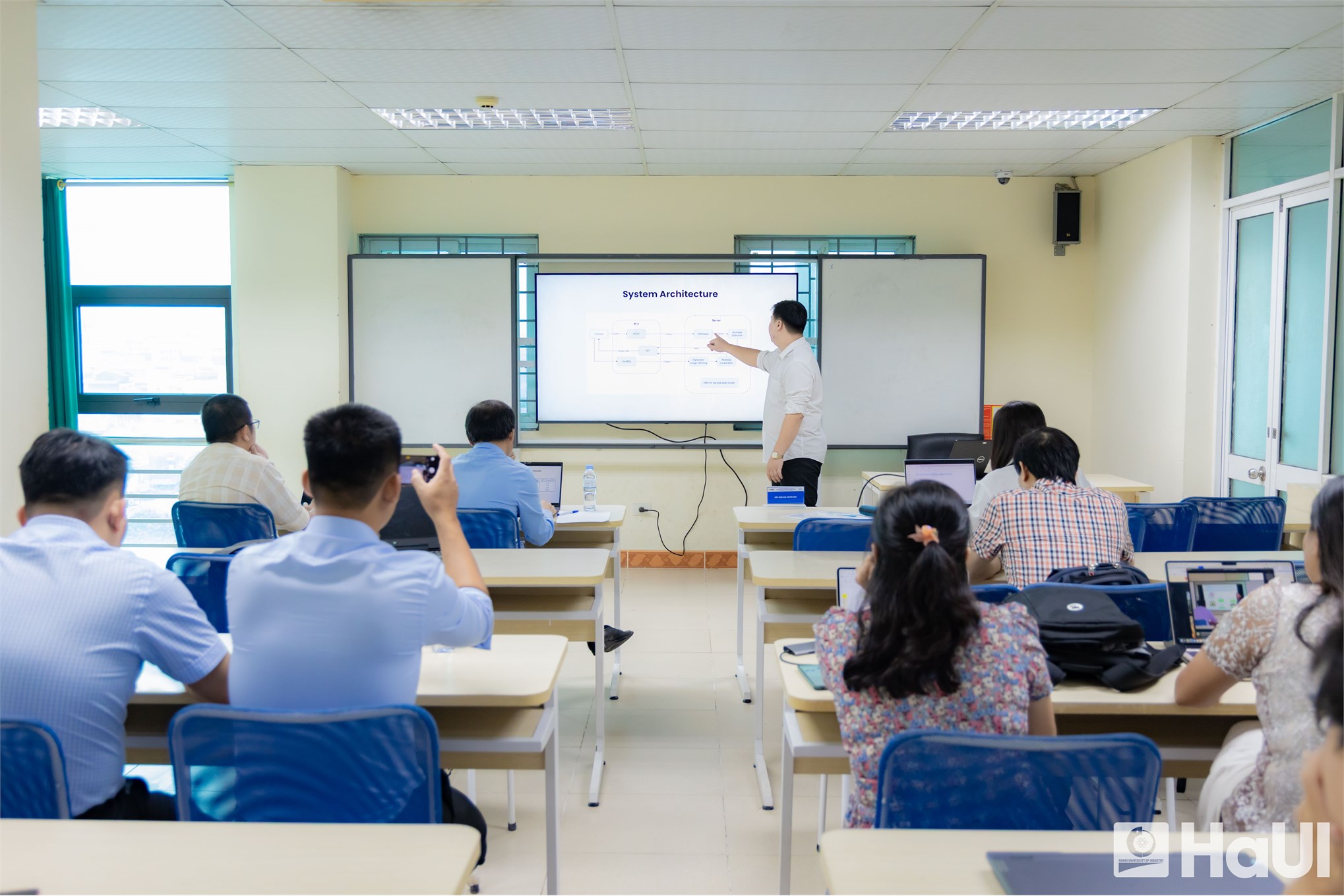 Khẳng định trí tuệ Việt tại Hội thảo khoa học quốc gia FAIR 2025