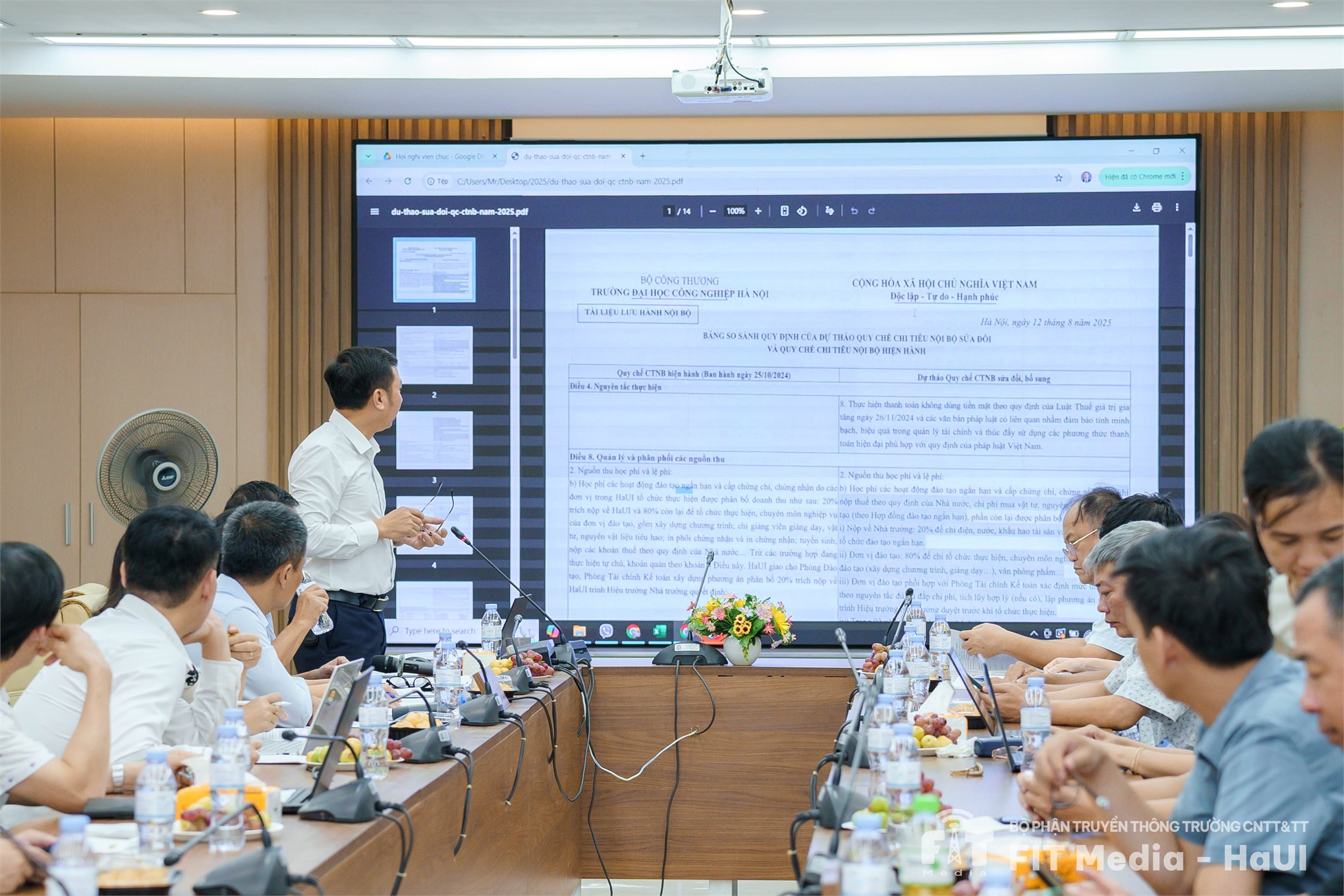 Trường Công nghệ thông tin và Truyền thông tổ chức Hội nghị viên chức, người lao động: Tổng kết năm học 2024-2025 và triển khai nhiệm vụ năm học 2025-2026