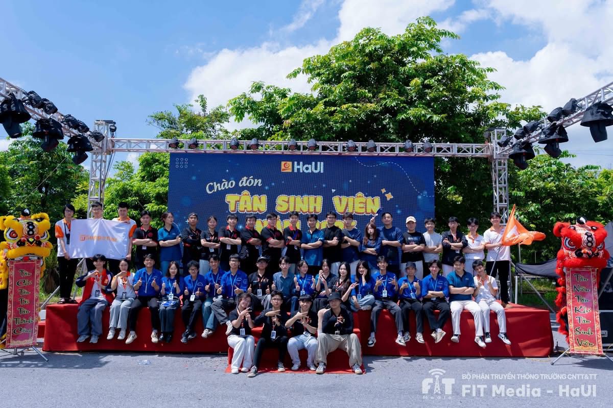 Chào đón Tân sinh viên K20 - Ngày hội của tuổi trẻ SICT