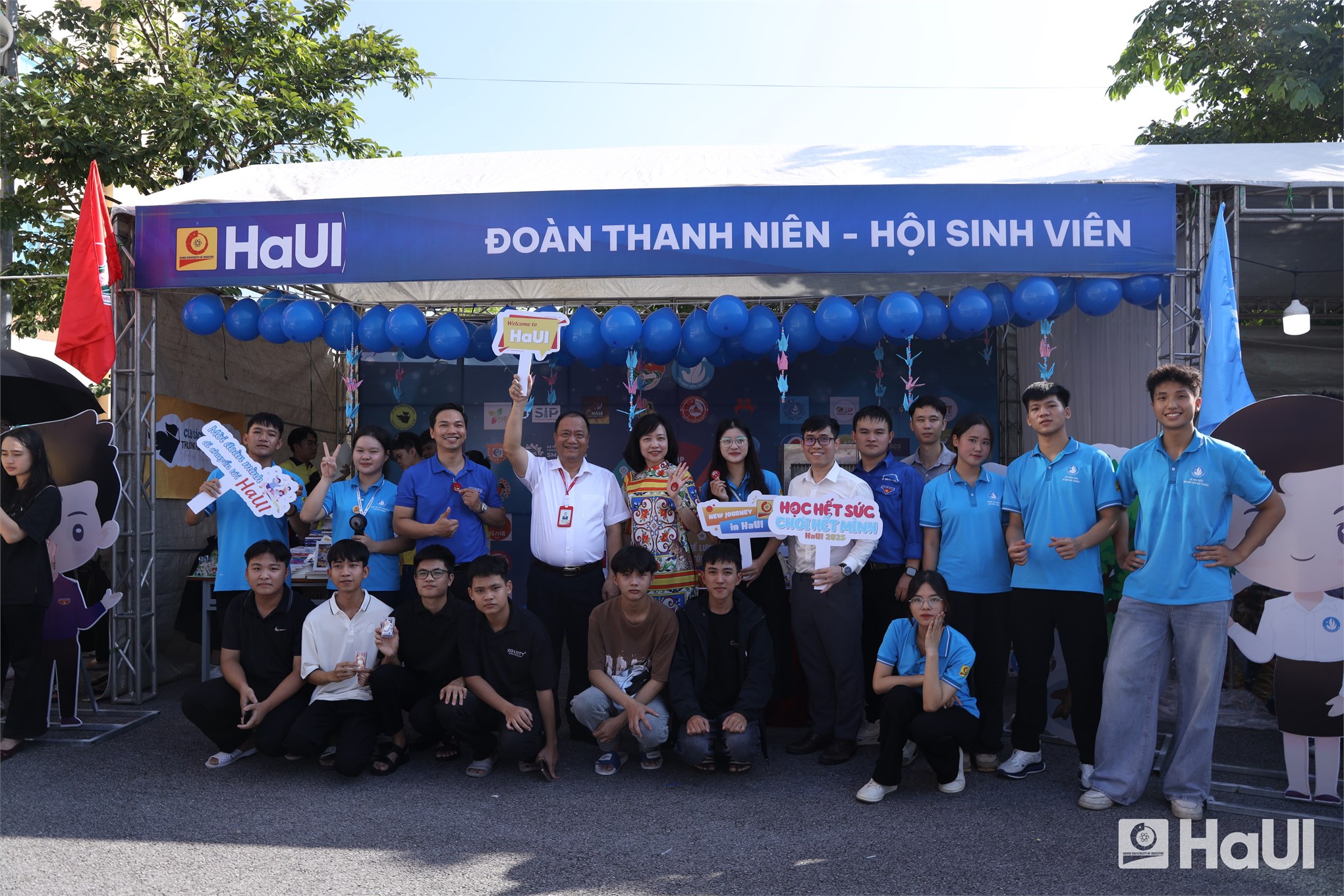 Chào đón Tân sinh viên K20 - Ngày hội của tuổi trẻ SICT