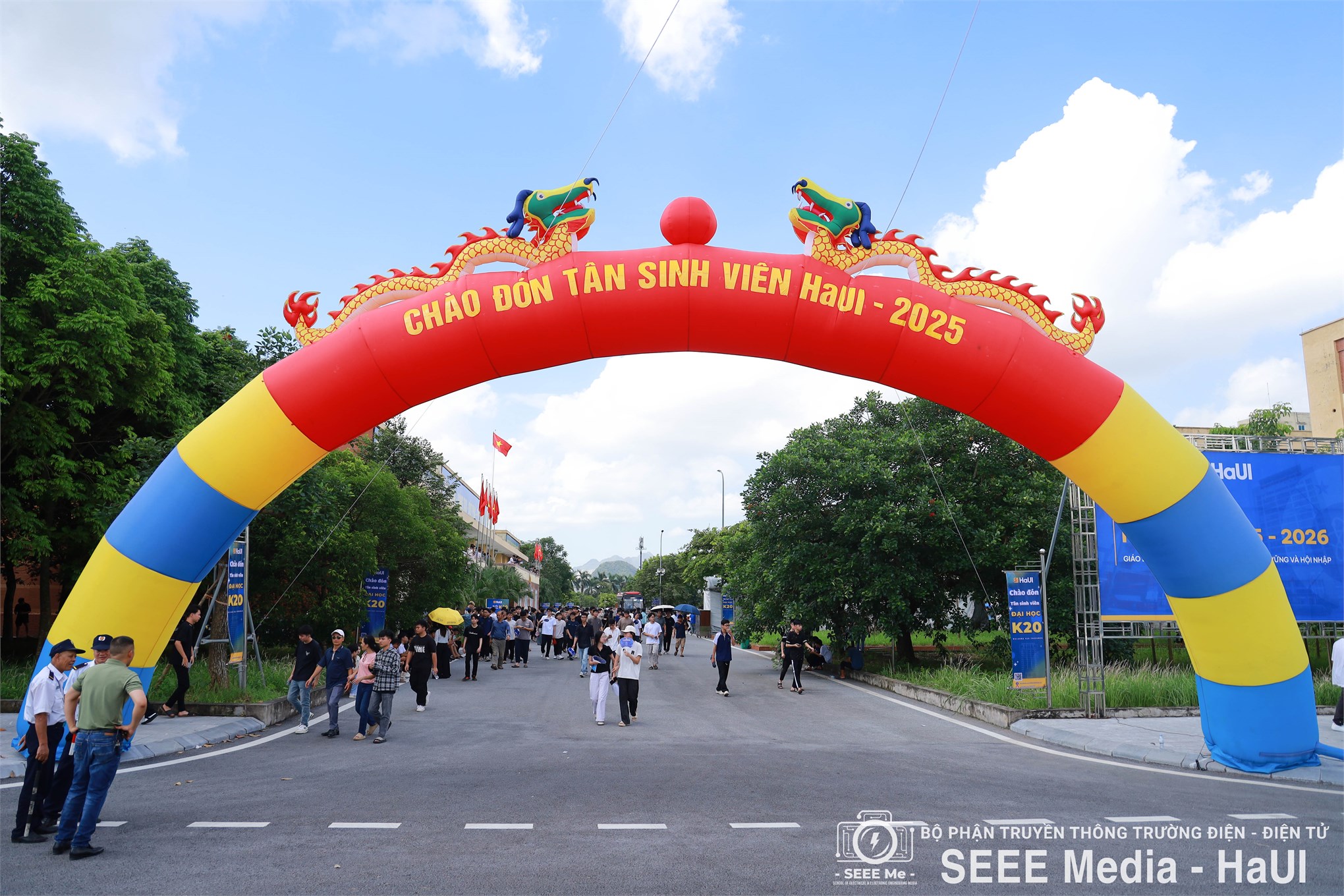 Chào đón Tân sinh viên K20 - Ngày hội của tuổi trẻ SICT
