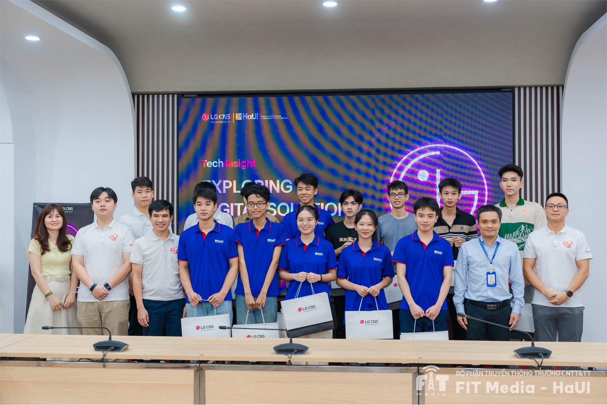 Tech Insight 2025 – Đồng kiến tạo tri thức, kết nối cộng đồng, nuôi dưỡng nhân tài số