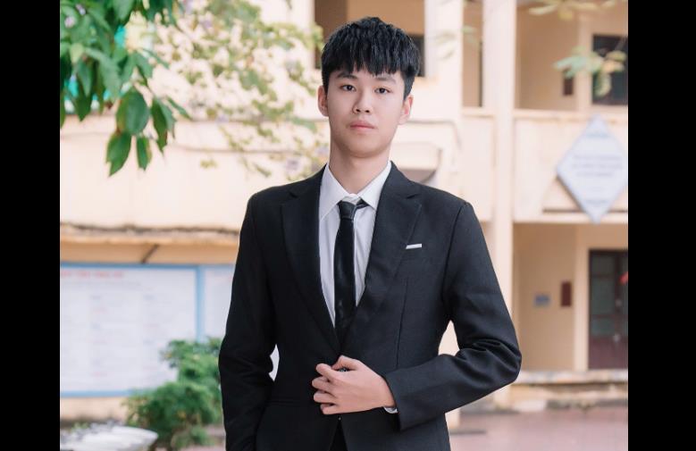 Vinh danh thủ khoa đầu vào K20 - SICT-HaUI