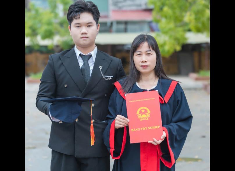 Vinh danh thủ khoa đầu vào K20 - SICT-HaUI