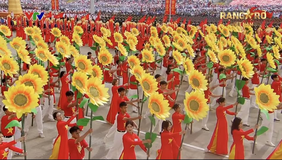 Tự hào sinh viên HaUI góp mặt tại Lễ diễu binh, diễu hành A80 — ghi dấu tinh thần “Khí phách Việt Nam”