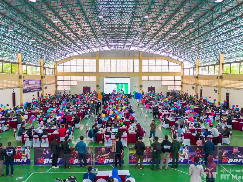 Chúc mừng các đội thi xuất sắc lọt vào Vòng Khu vực Olympic Trí tuệ nhân tạo Sinh viên Việt Nam 2025!