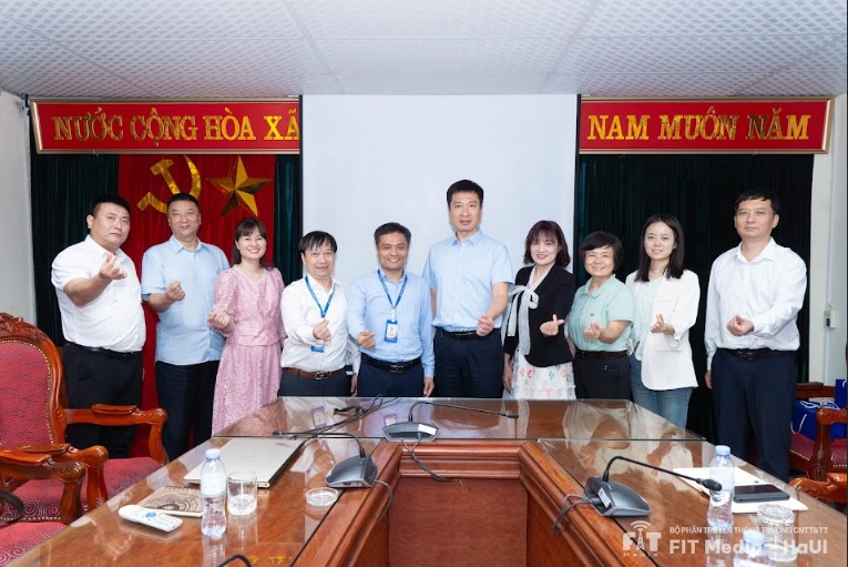 SICT-HaUI tiếp đón và làm việc với đoàn công tác Đại học Chang An – Trung Quốc: Thúc đẩy hợp tác giáo dục quốc tế