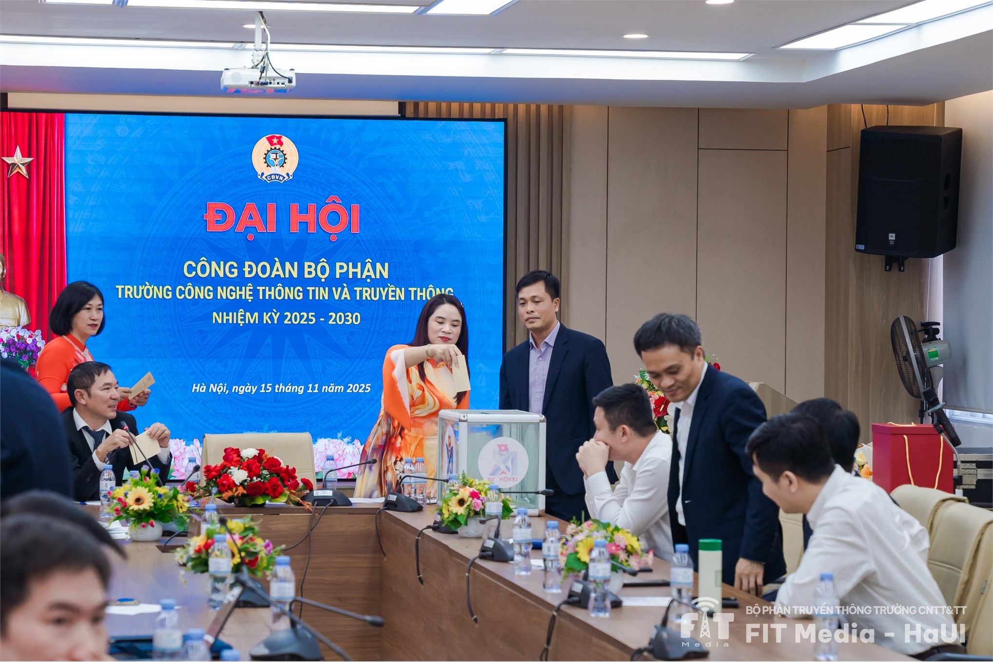 Đại hội công đoàn bộ phận Trường Công nghệ thông tin và Truyền thông nhiệm kỳ 2025–2030 diễn ra thành công tốt đẹp