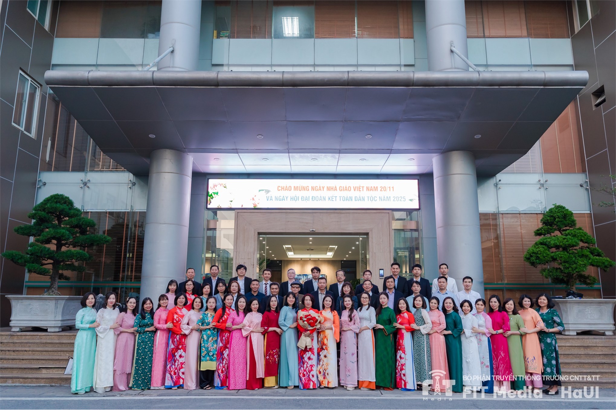 Đại hội công đoàn bộ phận Trường Công nghệ thông tin và Truyền thông nhiệm kỳ 2025–2030 diễn ra thành công tốt đẹp