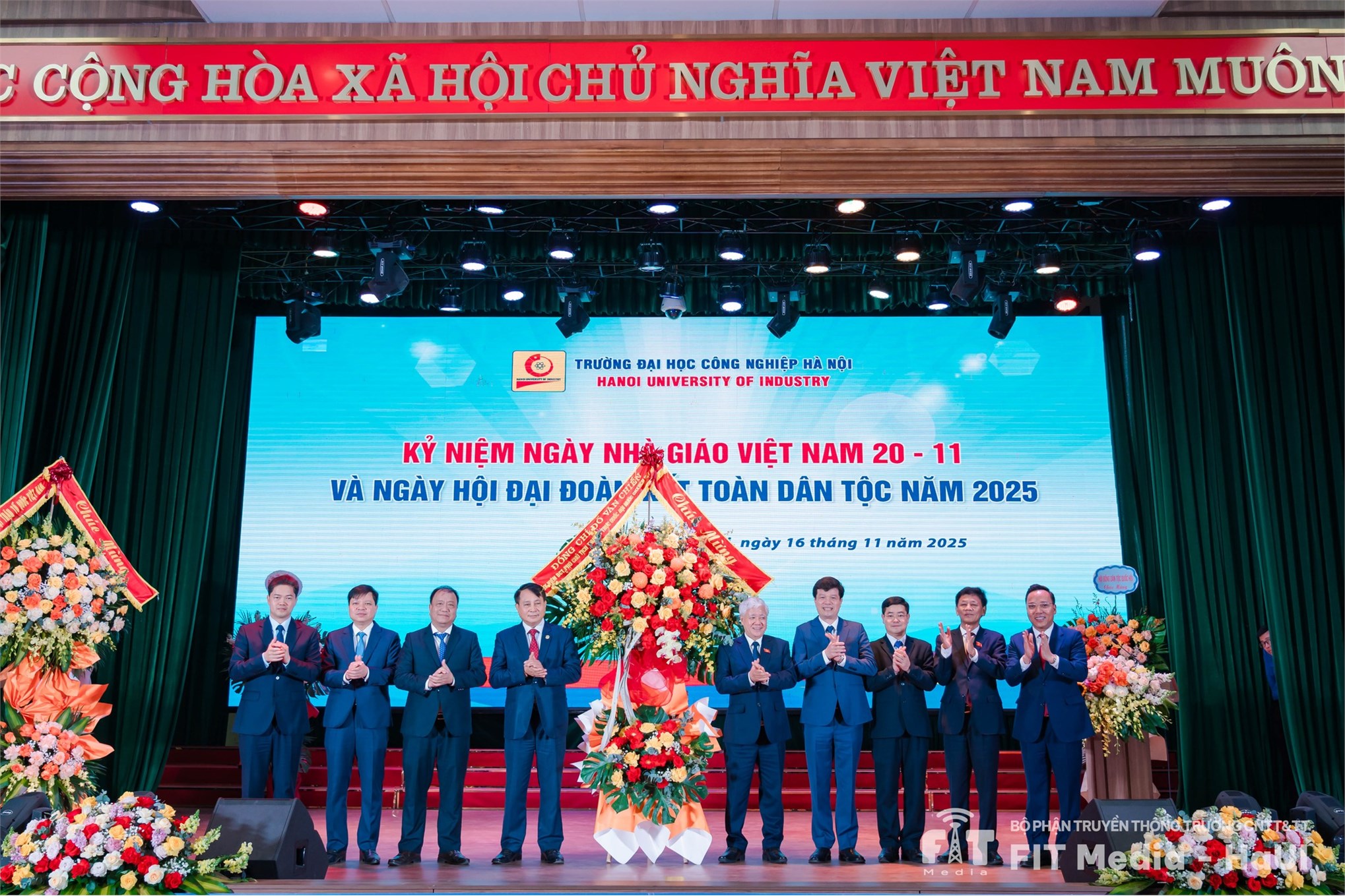 Kỷ niệm ngày nhà giáo việt nam 20/11 và ngày hội đại đoàn kết toàn dân tộc năm 2025