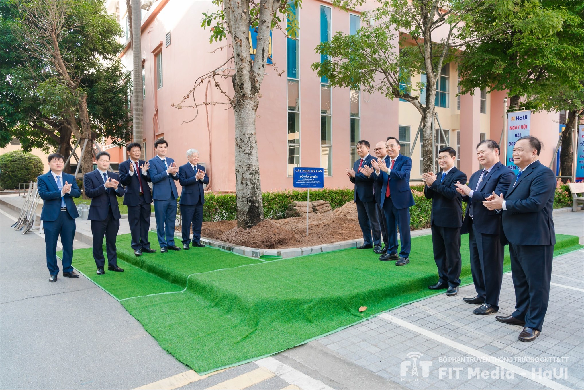 Kỷ niệm ngày nhà giáo việt nam 20/11 và ngày hội đại đoàn kết toàn dân tộc năm 2025