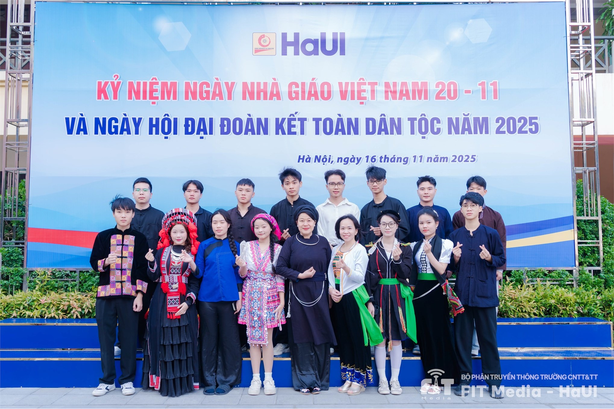 Kỷ niệm ngày nhà giáo việt nam 20/11 và ngày hội đại đoàn kết toàn dân tộc năm 2025