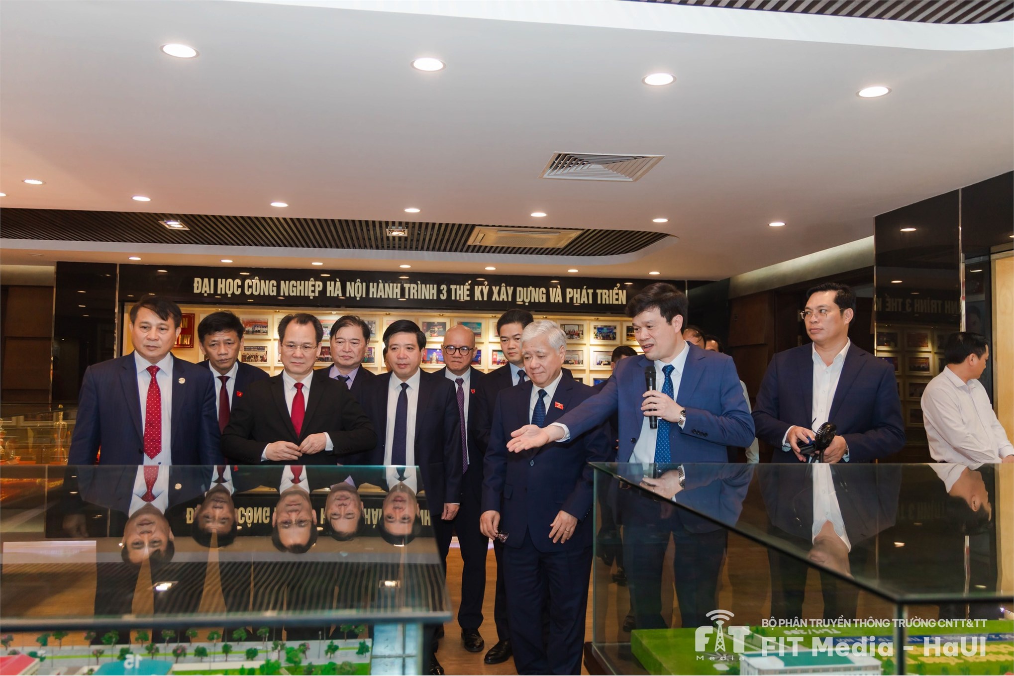 Kỷ niệm ngày nhà giáo việt nam 20/11 và ngày hội đại đoàn kết toàn dân tộc năm 2025