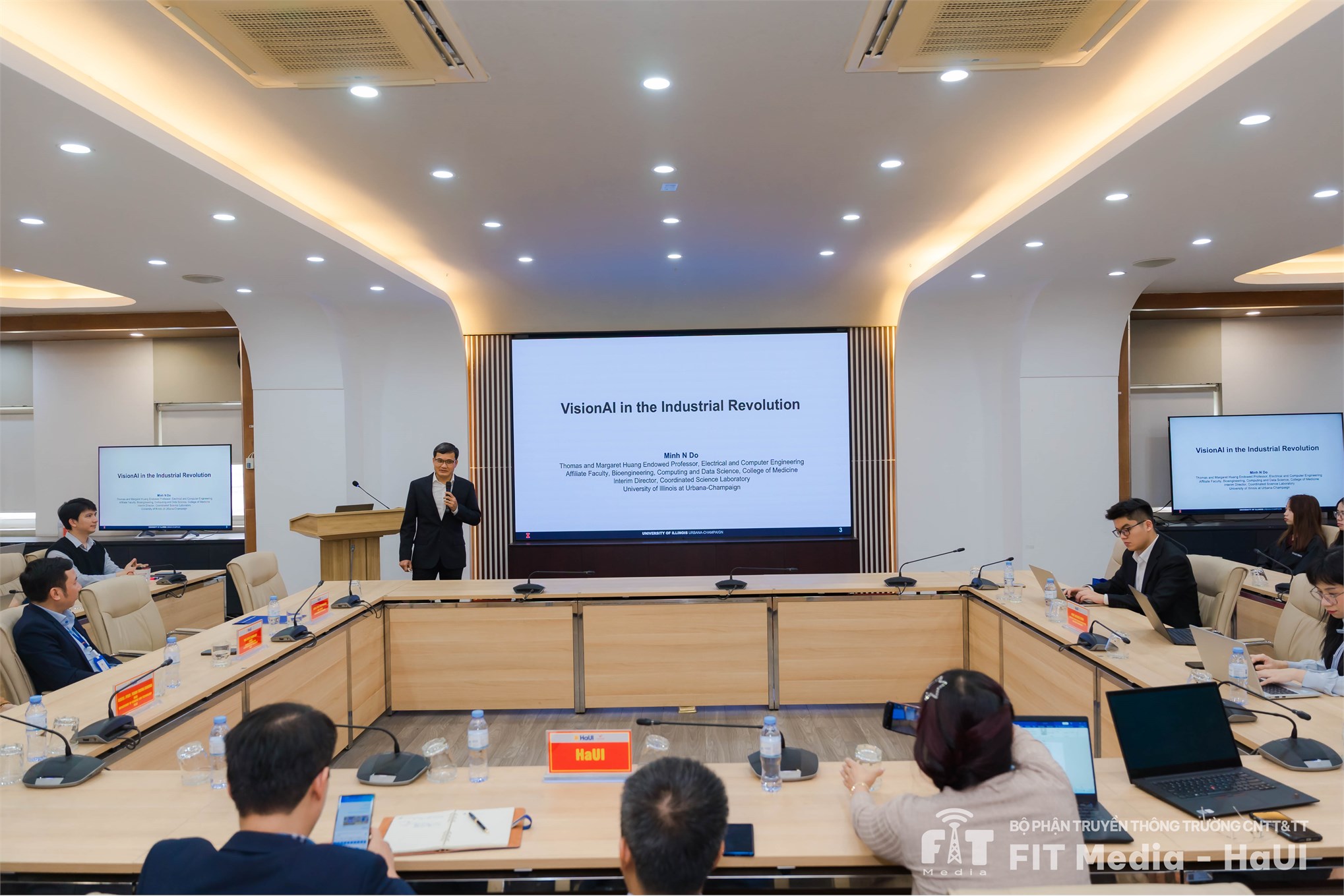 Hội thảo “VisionAI in Industry 4.0” - Từ nghiên cứu tiên tiến đến ý tưởng AI vì cộng đồng của sinh viên SICT