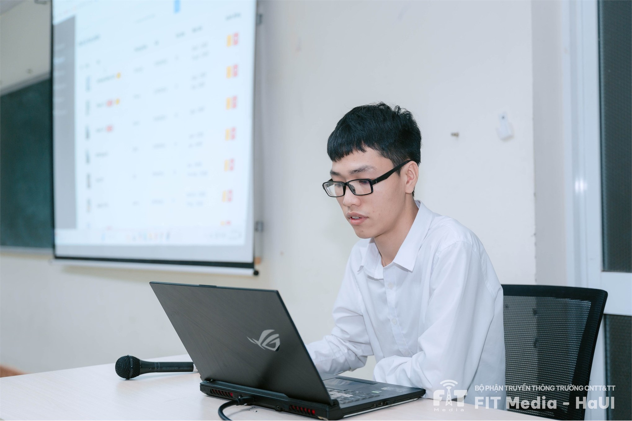 Lễ Bảo vệ đồ án tốt nghiệp Học kỳ I - Dấu mốc trưởng thành của sinh viên Trường SICT