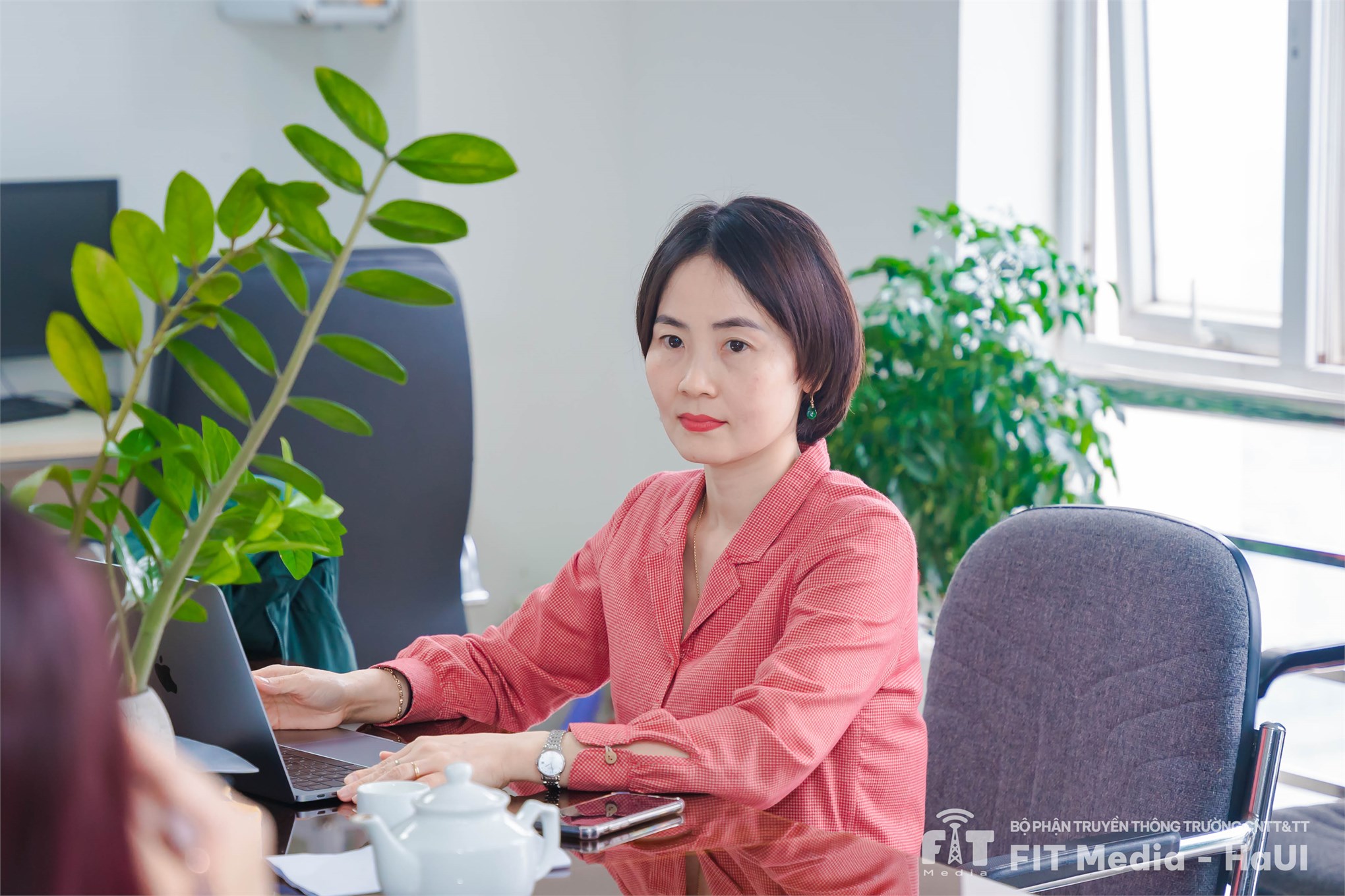 Bảo vệ đề tài NCKH cấp cơ sở năm 2024: “Thuật toán heuristic giải bài toán định tuyến trong hậu cần đô thị và mô phỏng hóa kết quả trên bản đồ giao thông Hà Nội”