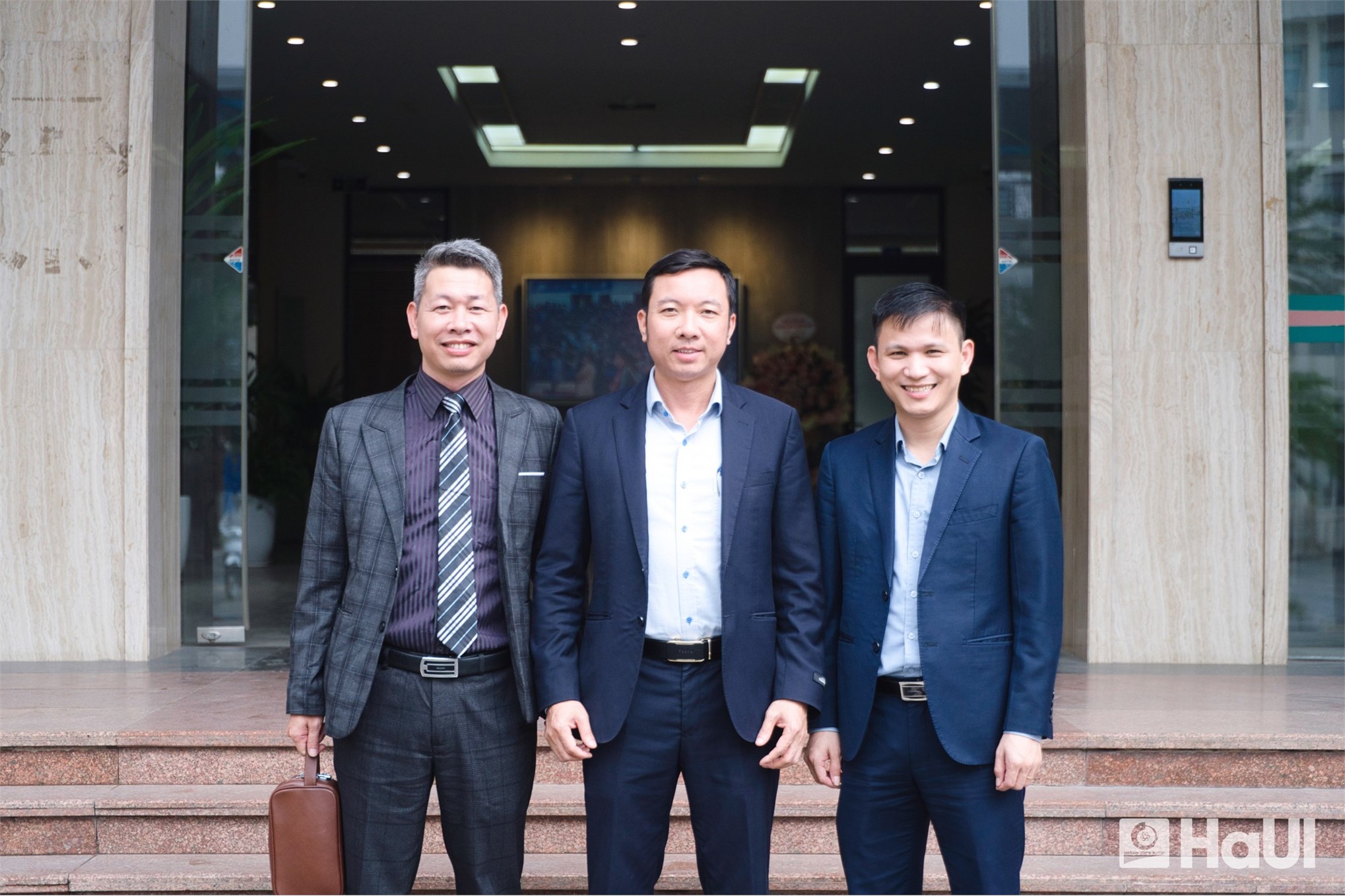 Tham gia mạng lưới cựu người học SICT